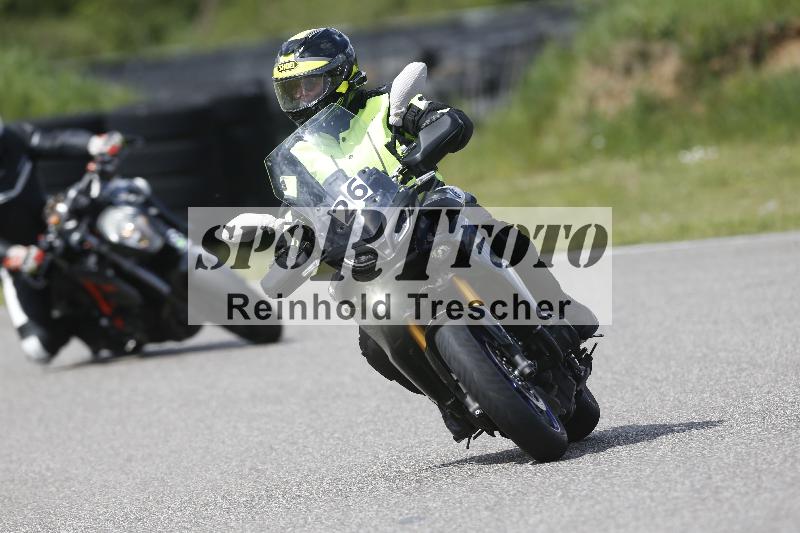 Archiv-2025/09 22.04.2025 Cornu Master School ADR/gruen-vert/26